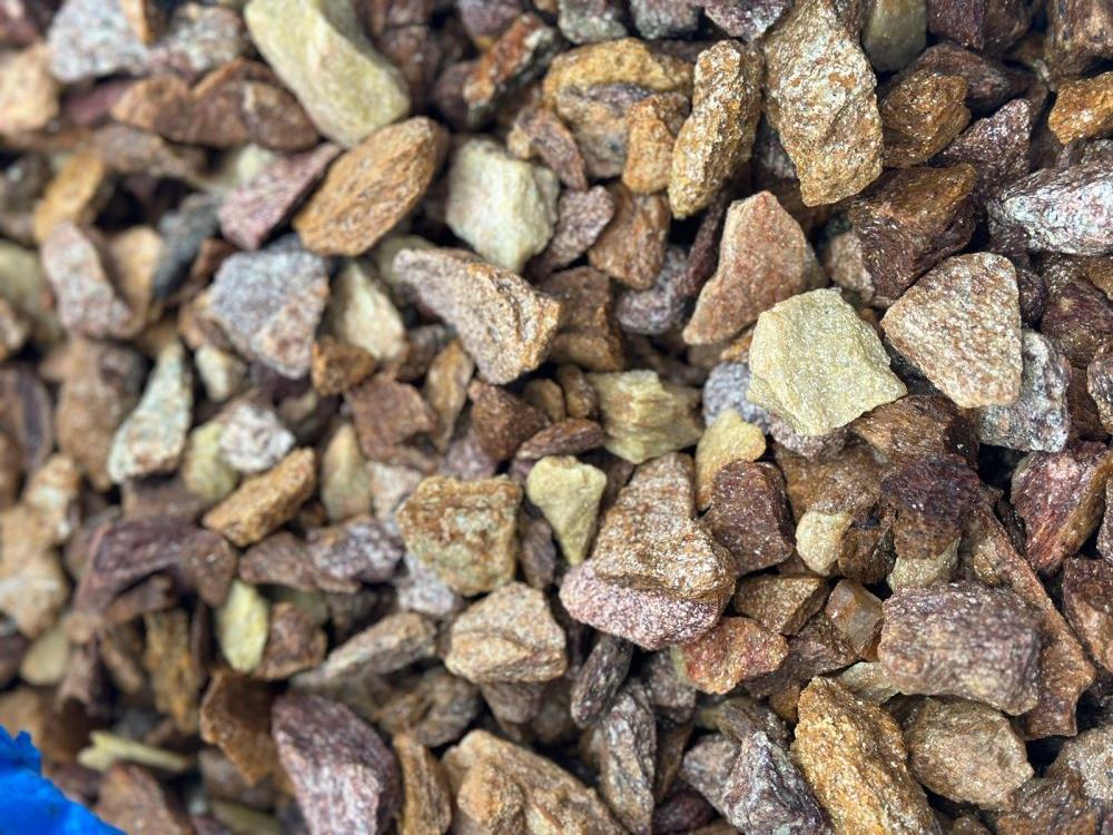 Златолит персиковый декоративная каменная крошка купить в Орле