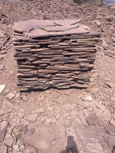 Плитняк лемезит бордовый для цоколя 1,5-2 см купить в Орле