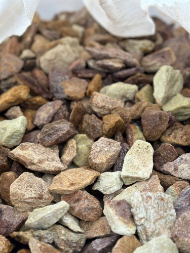 Златолит персиковый декоративная каменная крошка купить в Орле