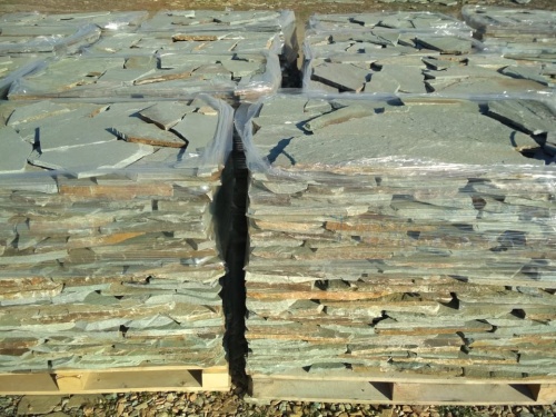 Плитняк златолит зелёный для цоколя, отмостки купить в Орле