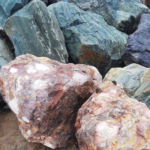 Ландшафтные глыбы красно-фиолетовые 200-1000 килограмм купить в Орле