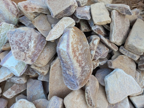 Златолит жёлтый, жёлто-зелёный глыбки и валуны для ланшафтного дизайна купить в Орле