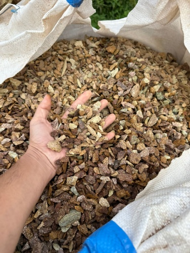 Златолит персиковый декоративная каменная крошка купить в Орле