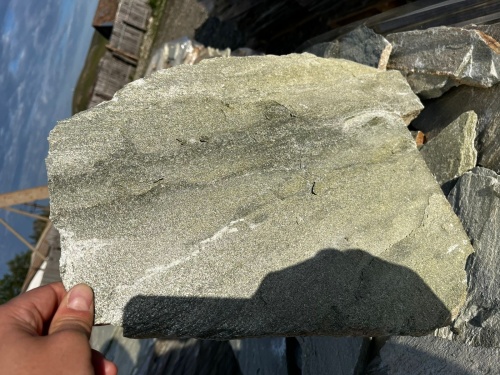 Плитняк златолит зелёный для цоколя, отмостки купить в Орле