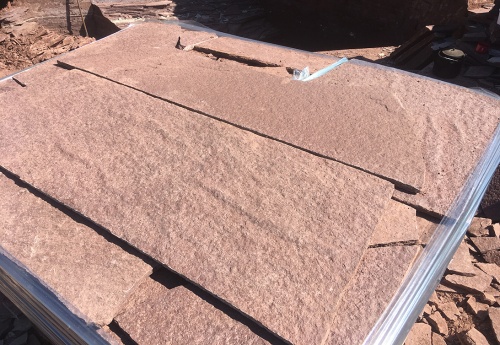 Плитняк лемезит бордовый для цоколя 1,5-2 см купить в Орле