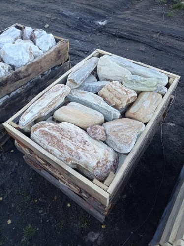 Златолит жёлтый, жёлто-зелёный глыбки и валуны для ланшафтного дизайна купить в Орле