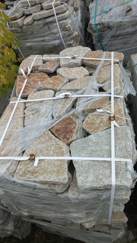 Плитняк галтованный гранитный для ландшафтного дизайна купить в Орле