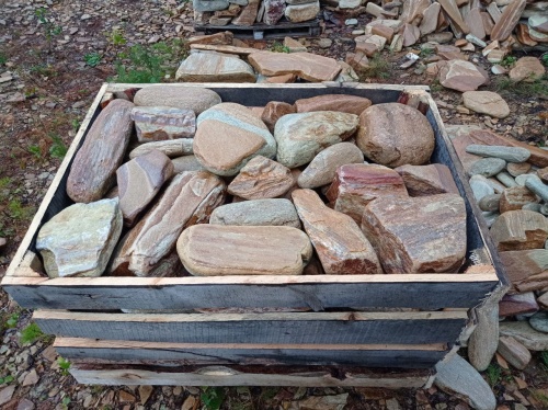 Златолит жёлтый, жёлто-зелёный глыбки и валуны для ланшафтного дизайна купить в Орле