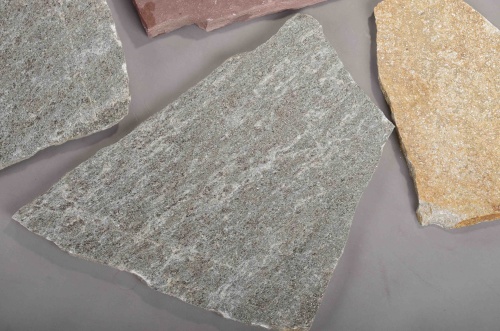 Плитняк златолит Уральский  для фасада купить в Орле