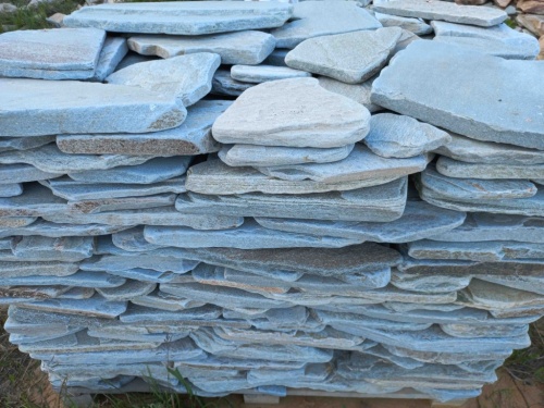 Плитняк златолит зелёный галтованный для цоколя купить в Орле