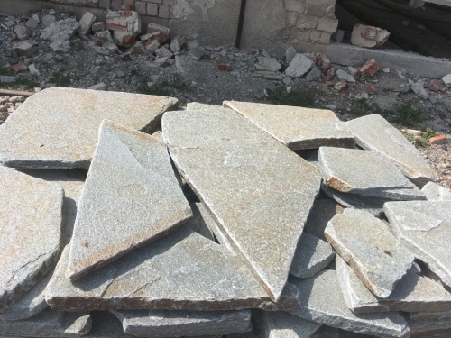 Златолит серебристый галтованный для цоколя купить в Орле